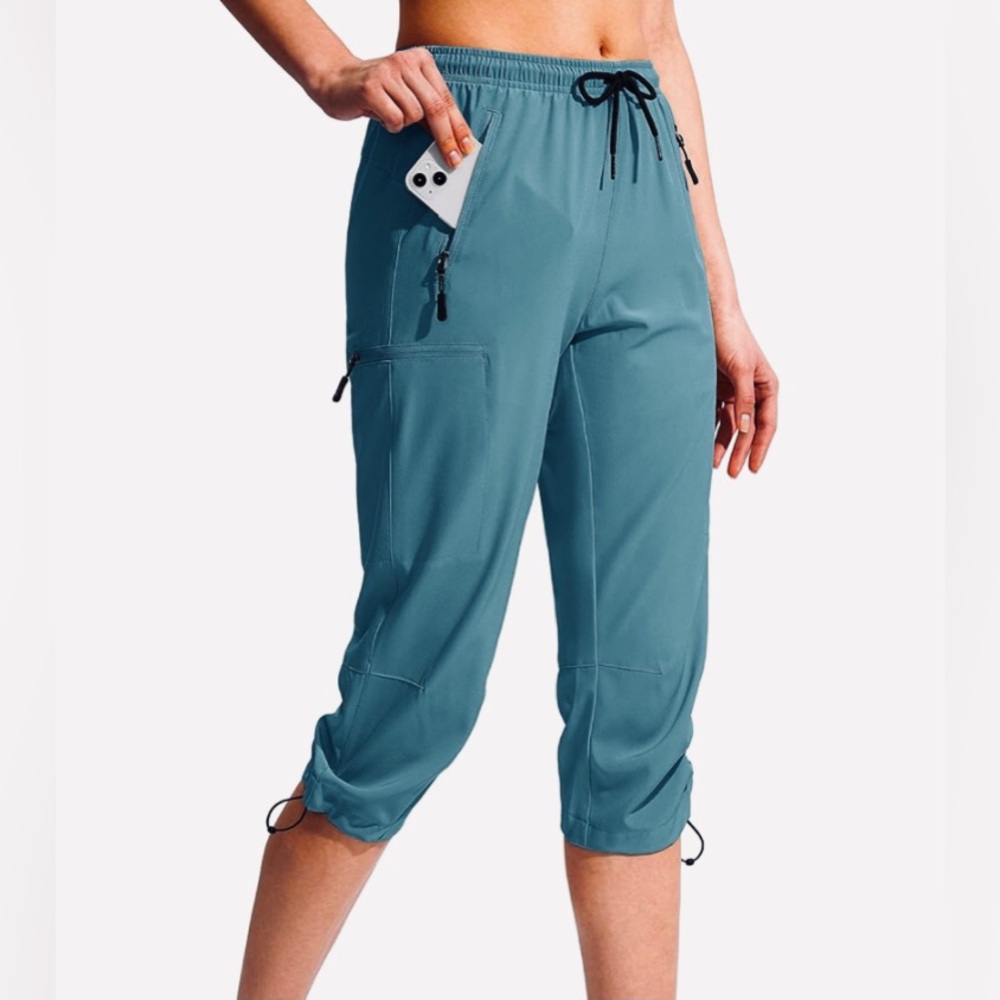 NWT Santiny Lightweight Quick Dry Capris